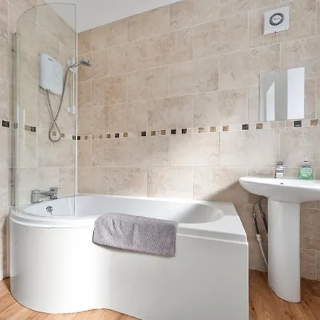Exclusive For Contractors And Families Μπράντφορντ