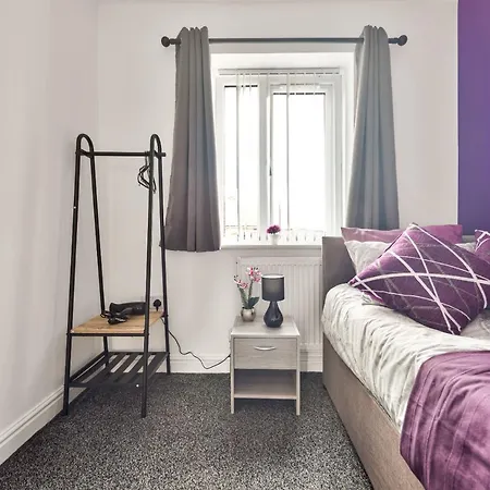 Holiday home Exclusive House For Contractors And Families Bradford (West Yorkshire)