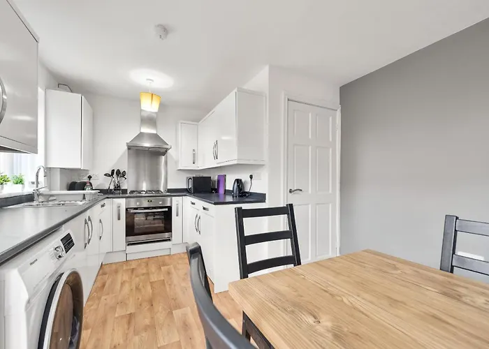 Exclusive For Contractors And Families Holiday home