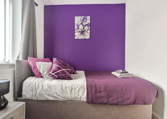 Holiday home Exclusive For Contractors And Families Bradford (West Yorkshire)