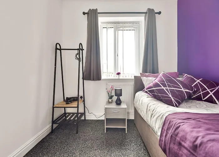 Holiday home Exclusive For Contractors And Families Bradford (West Yorkshire)